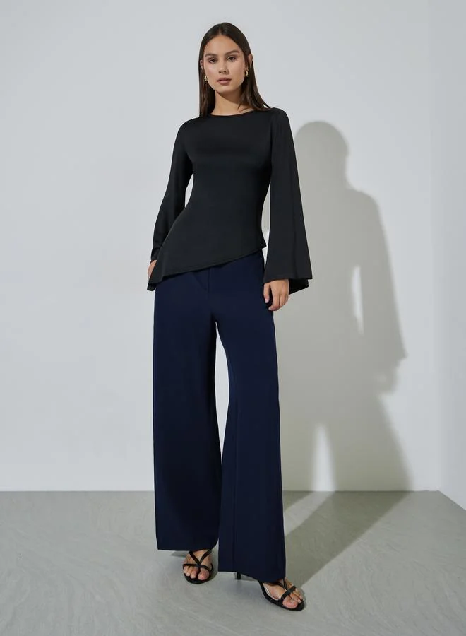 Styli Black Solid Waist-Cinched Bell Long Sleeves Knit Top
