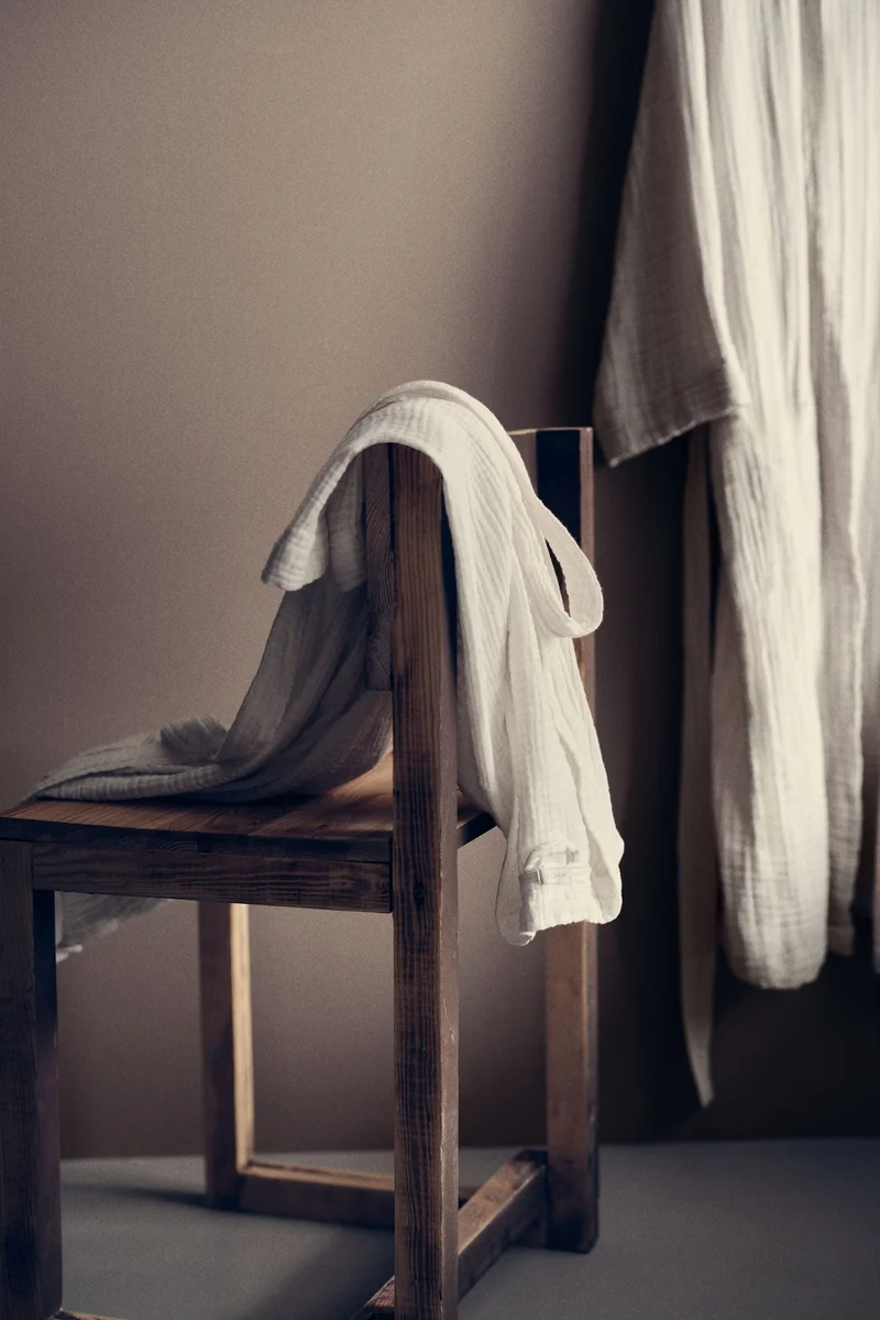 H&M Muslin dressing gown