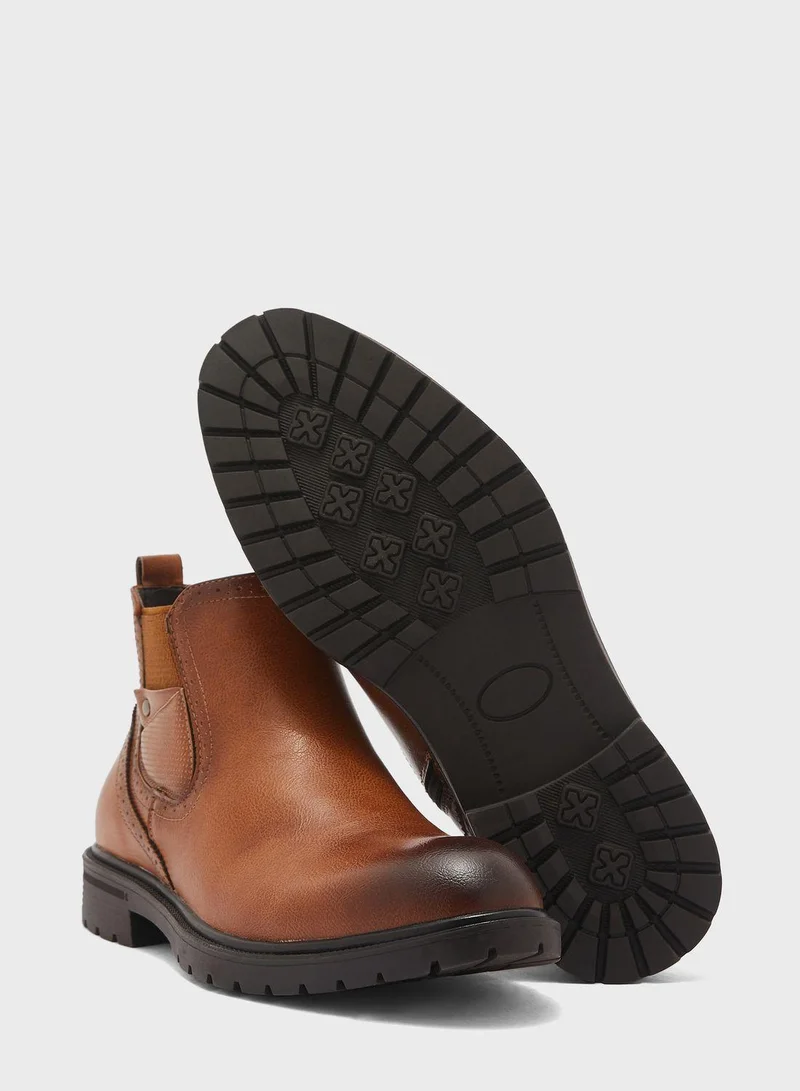 Robert Wood Pull On Boots
