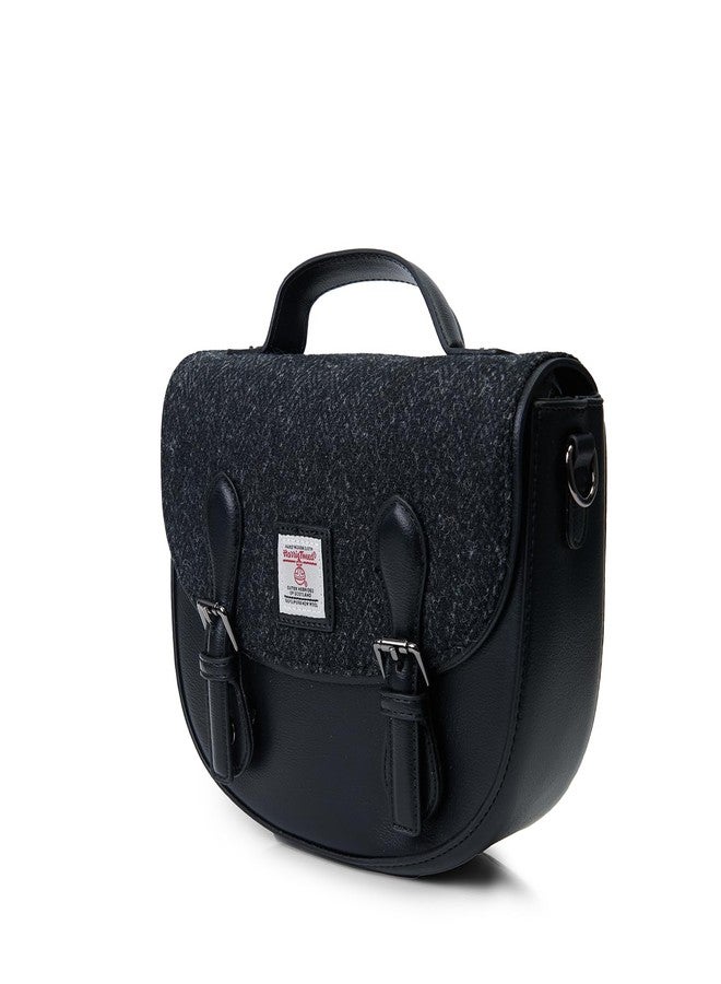 آيلاندر حقيبة Islander المتوسطة من قماش Cobble - حقيبة نسائية متوسطة الحجم من قماش HARRIS TWEED (أسود بنقشة متعرجة) - Image 3