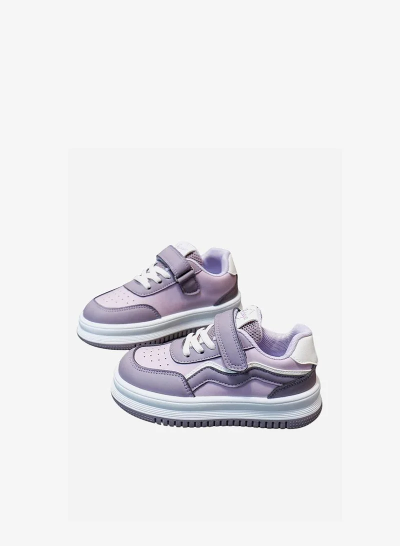 بابيا حذاء سنيكرز بشريط إغلاق لاصق