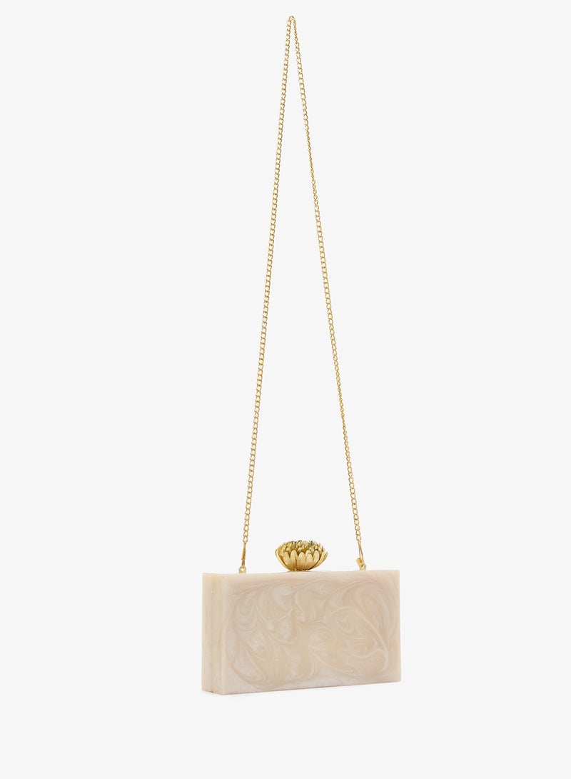 Namshi x Resin Detail Clutch With Chain - Image 2