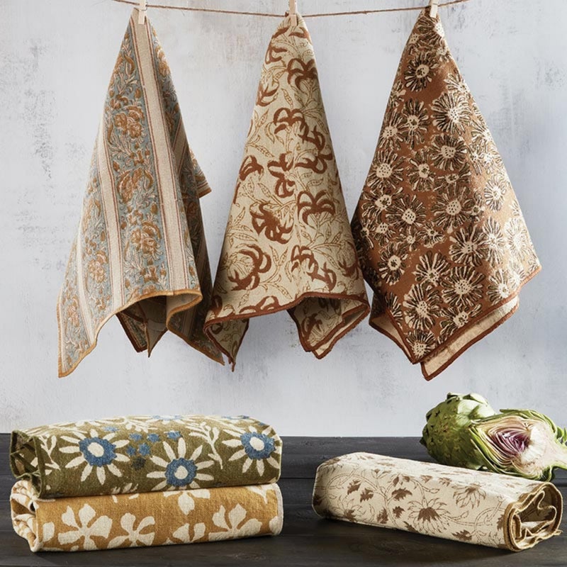47th & Main Set of 2 Cotton Hand Towels, 28" x 18", Leafy Branch - Image 3