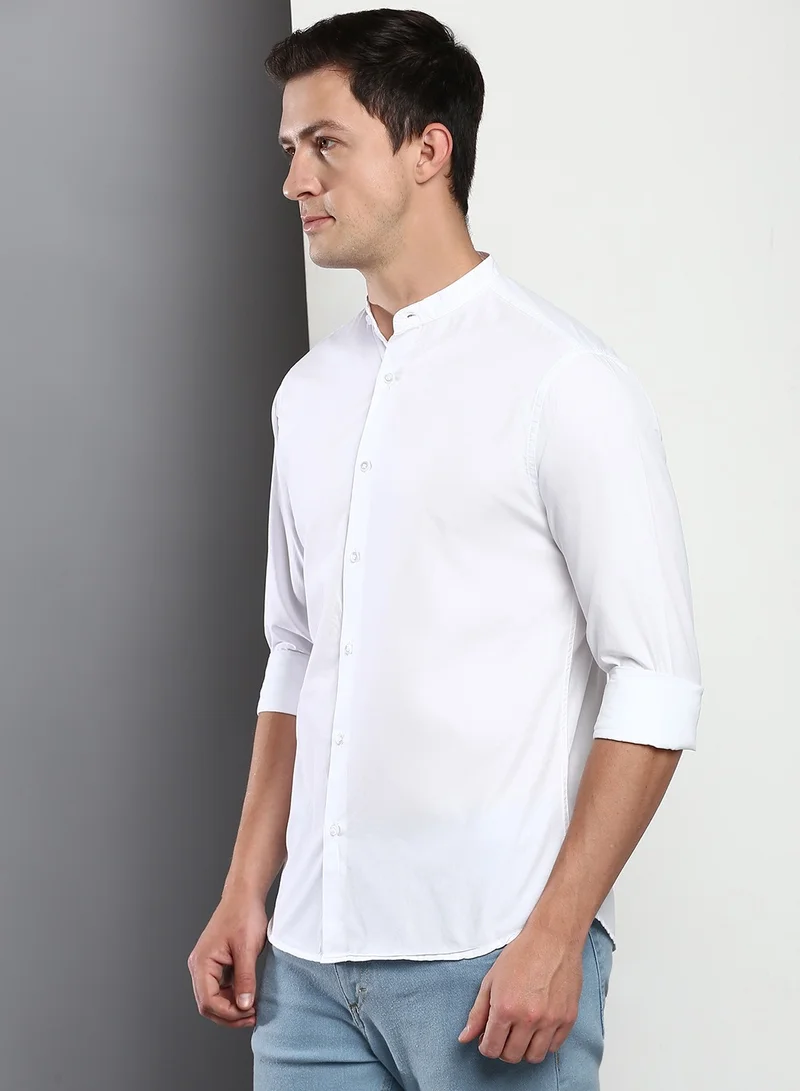Dennis Lingo Men's White Slim Fit Casual Spread Shirt