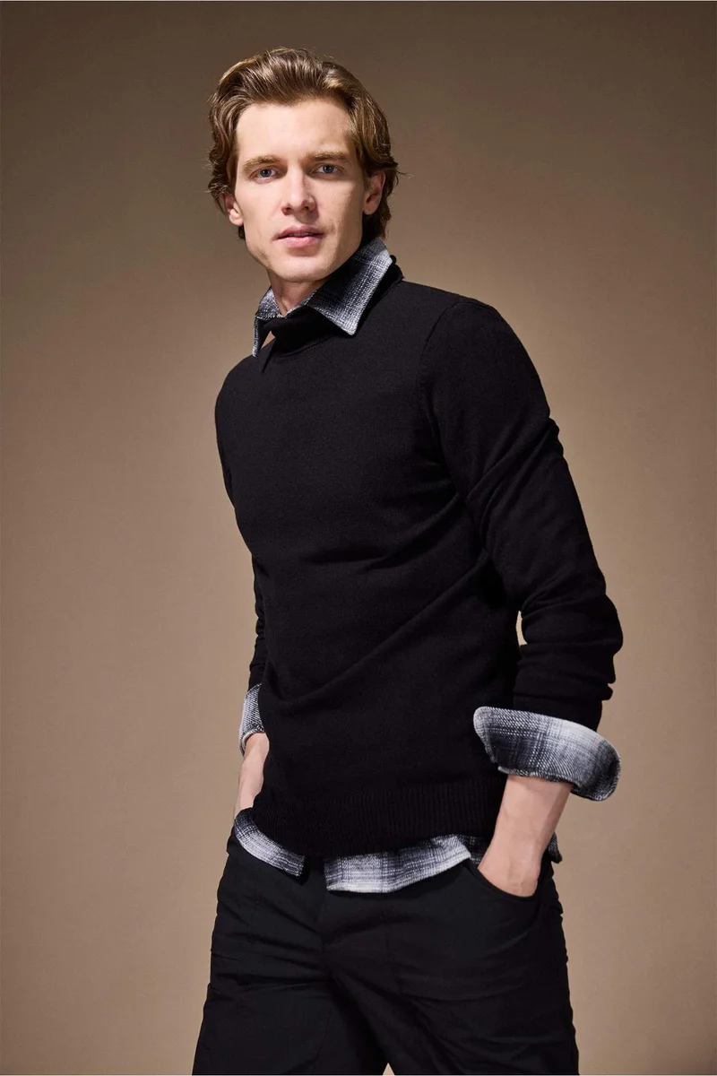 Defacto  Slim Fit Turtleneck Basic Knit Pullover for Men | Best Price UAE