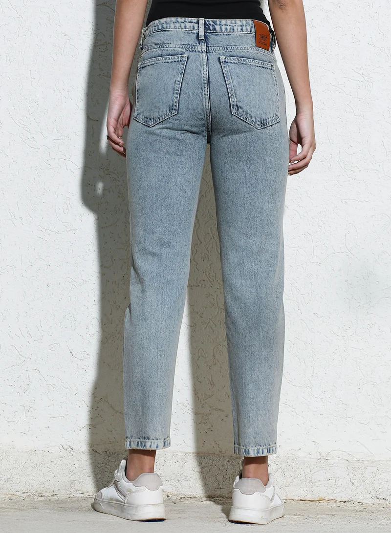 Campus Sutra Women's Indigo Blue Acid-Wash Denim Jeans For Casual Wear | High-Waist | Regular Fit | Button Closure | Denim Jeans Crafted With Comfort Fit For Everyday Wear
