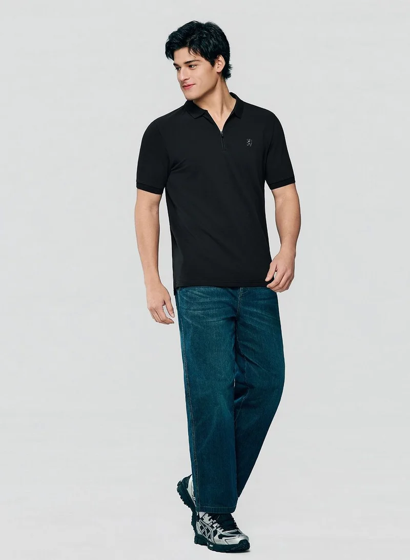 GIORDANO  Men's Slim Fit Small Lion Zipper Polo for Men | Best Price UAE
