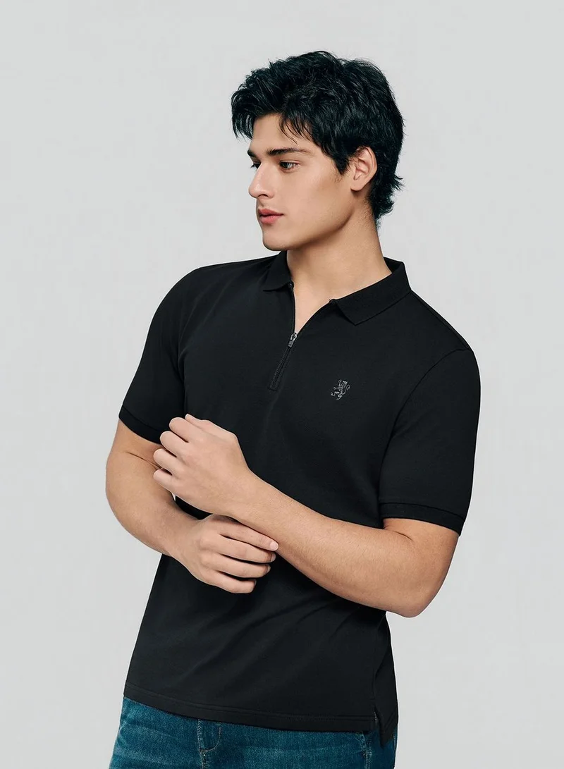 GIORDANO  Men's Slim Fit Small Lion Zipper Polo for Men | Best Price UAE