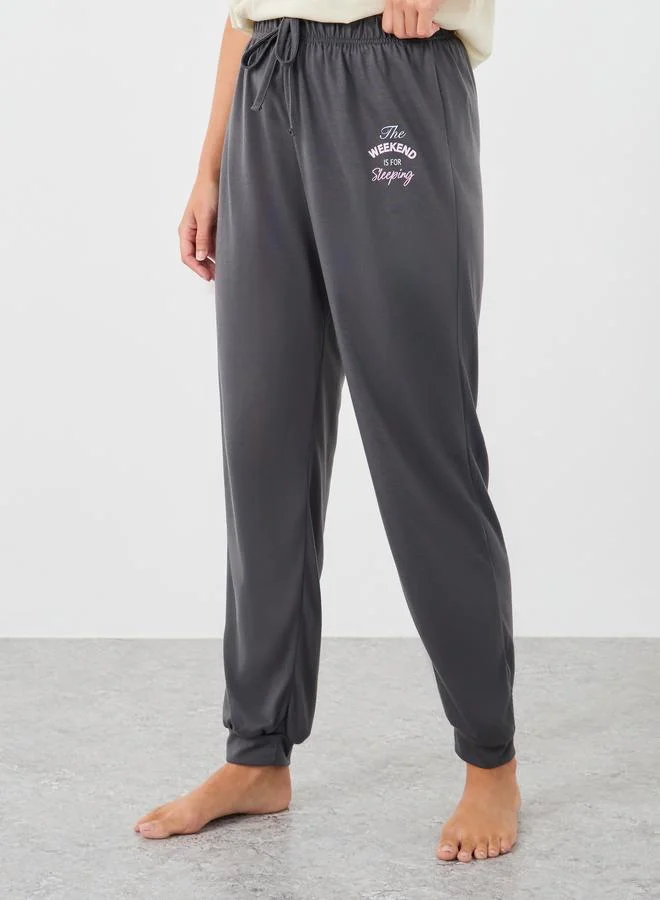 Styli Styli Slogan Print Round Neck T-Shirt and Pyjama Set