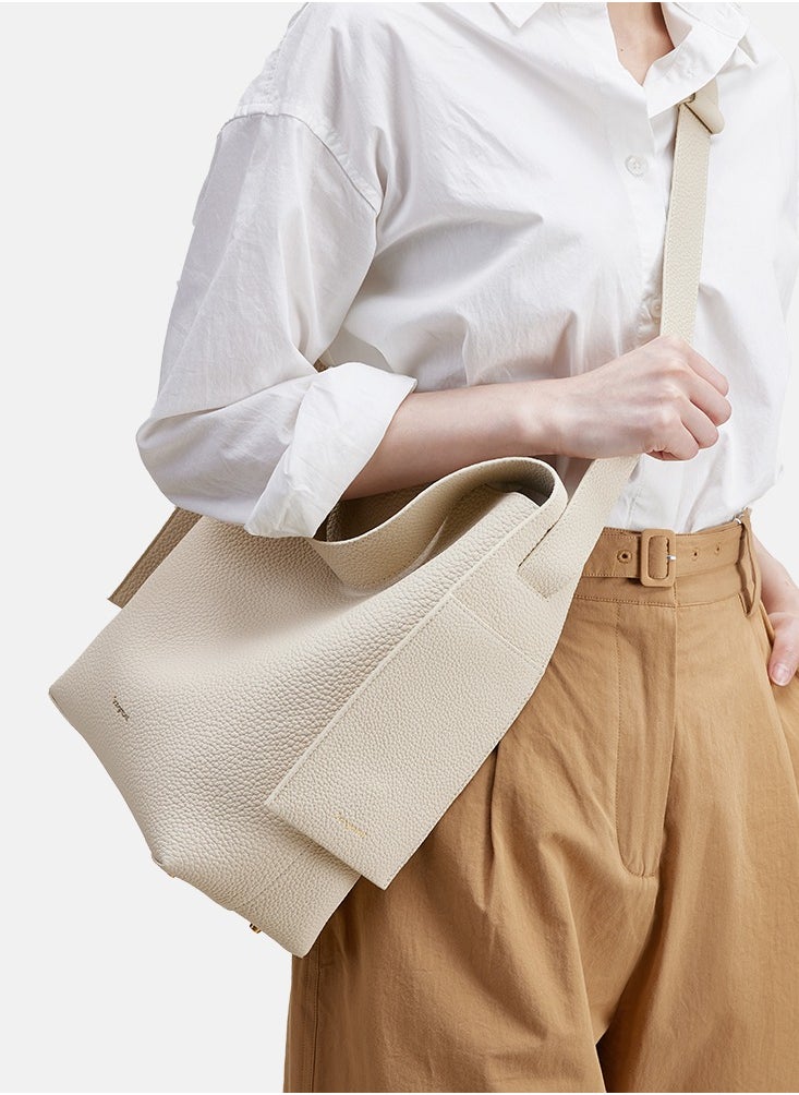 Medium commuter tote bag with hanging ears