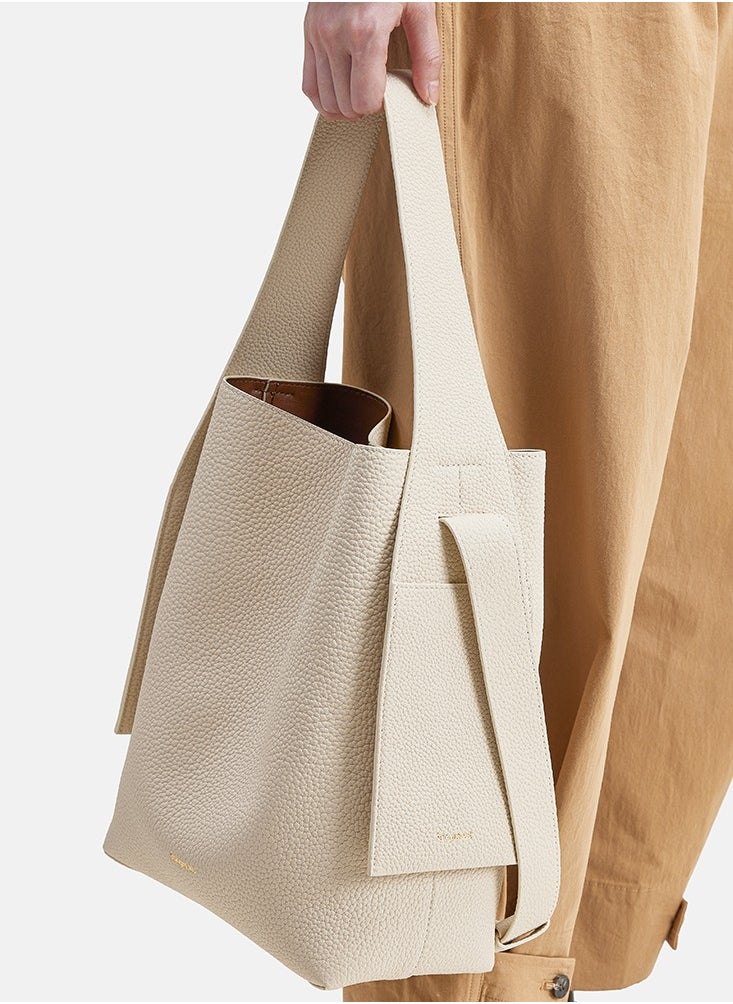 Medium commuter tote bag with hanging ears