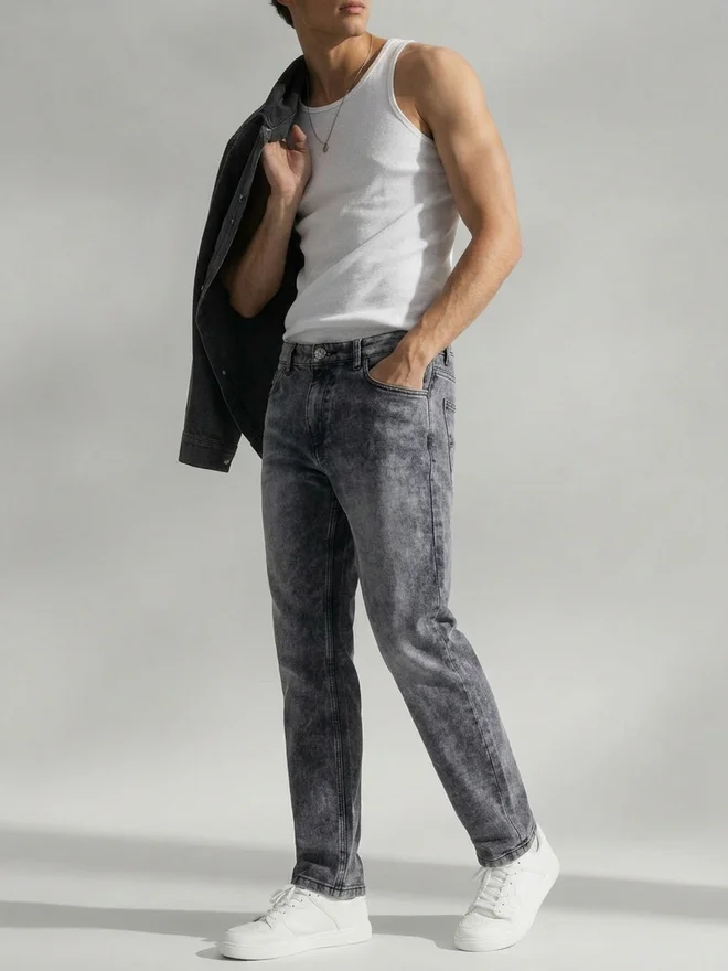 Styli  Men Black Loose Fit Washed Jeans for Men | Best Price UAE