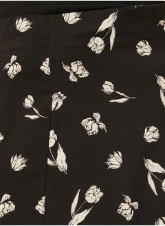 Styli Plus Size Floral Print A-Line Midi Skirt  - Image 3