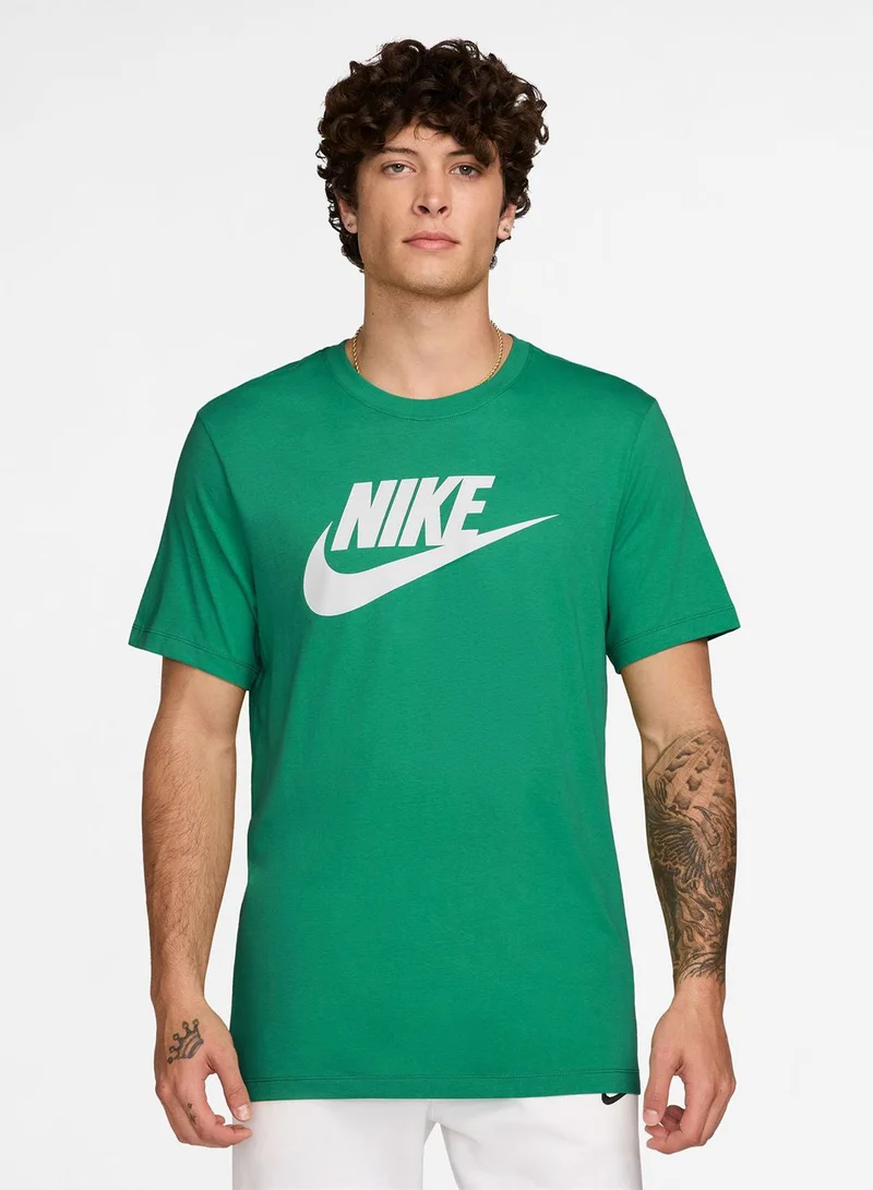 Nike Men's Sportswear T-Shirt