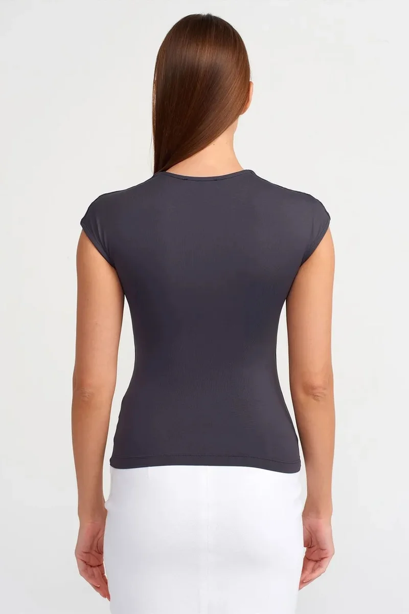 Dilvin Charcoal Grey DILVIN Women's Slim Fit Crew Neck T-Shirt for Women | Best Price UAE
