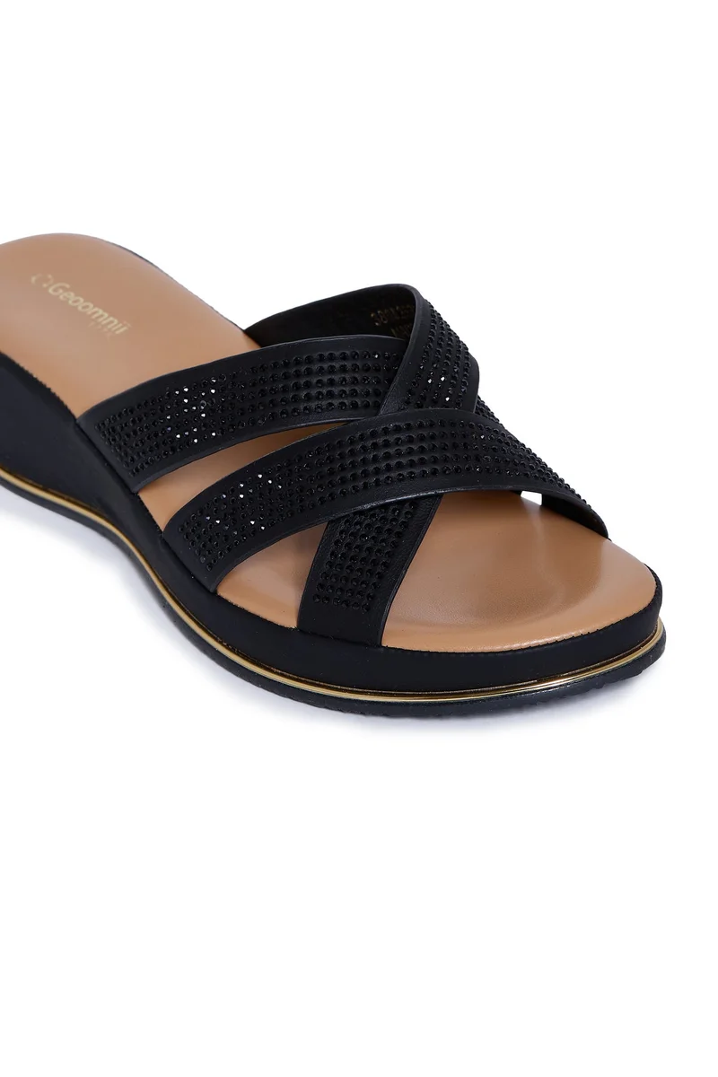 Geoomnii BLACK Geoomnii Comfort Slide Sandals for Women – Cushioned Slip-On Casual Sandals for Daily Wear, Home, Travel & Walking for Women | Best Price UAE
