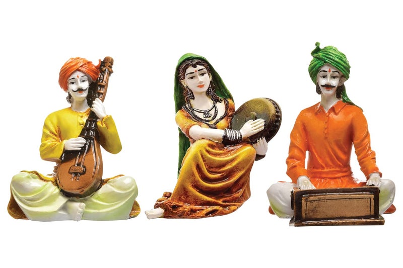 Karigaari India Polyresine Set of 3 Rajasthani Men & Women Playing Different Instruments - Image 2