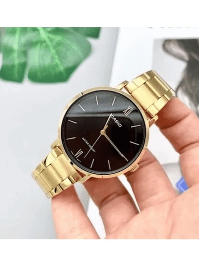 كاسيو ساعة يد كاسيو LTP-VT01G-1BUDF من الفولاذ المقاوم للصدأ، تناظرية، 34 مم، ذهبية - Image 2