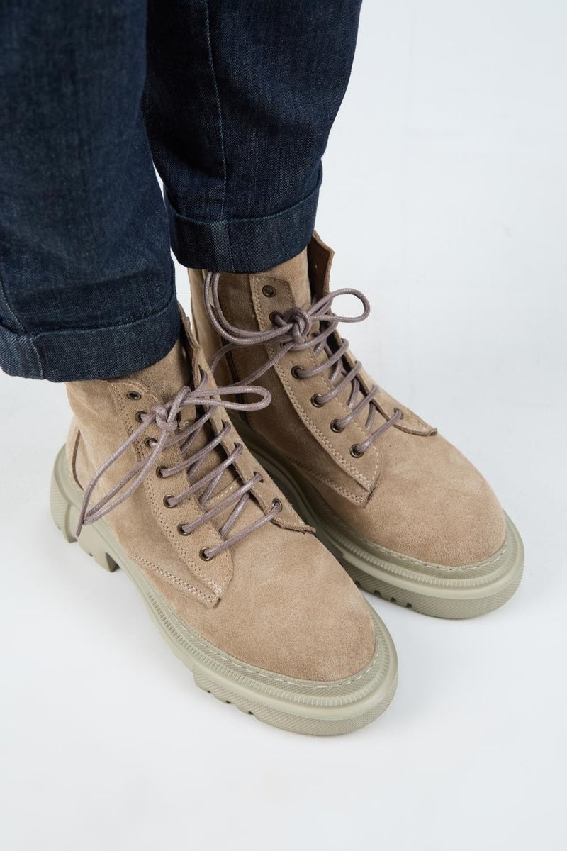 Manijero (Dilzar) Women's Leather Lace-Up Inside Zippered Mink Boots  - Image 2