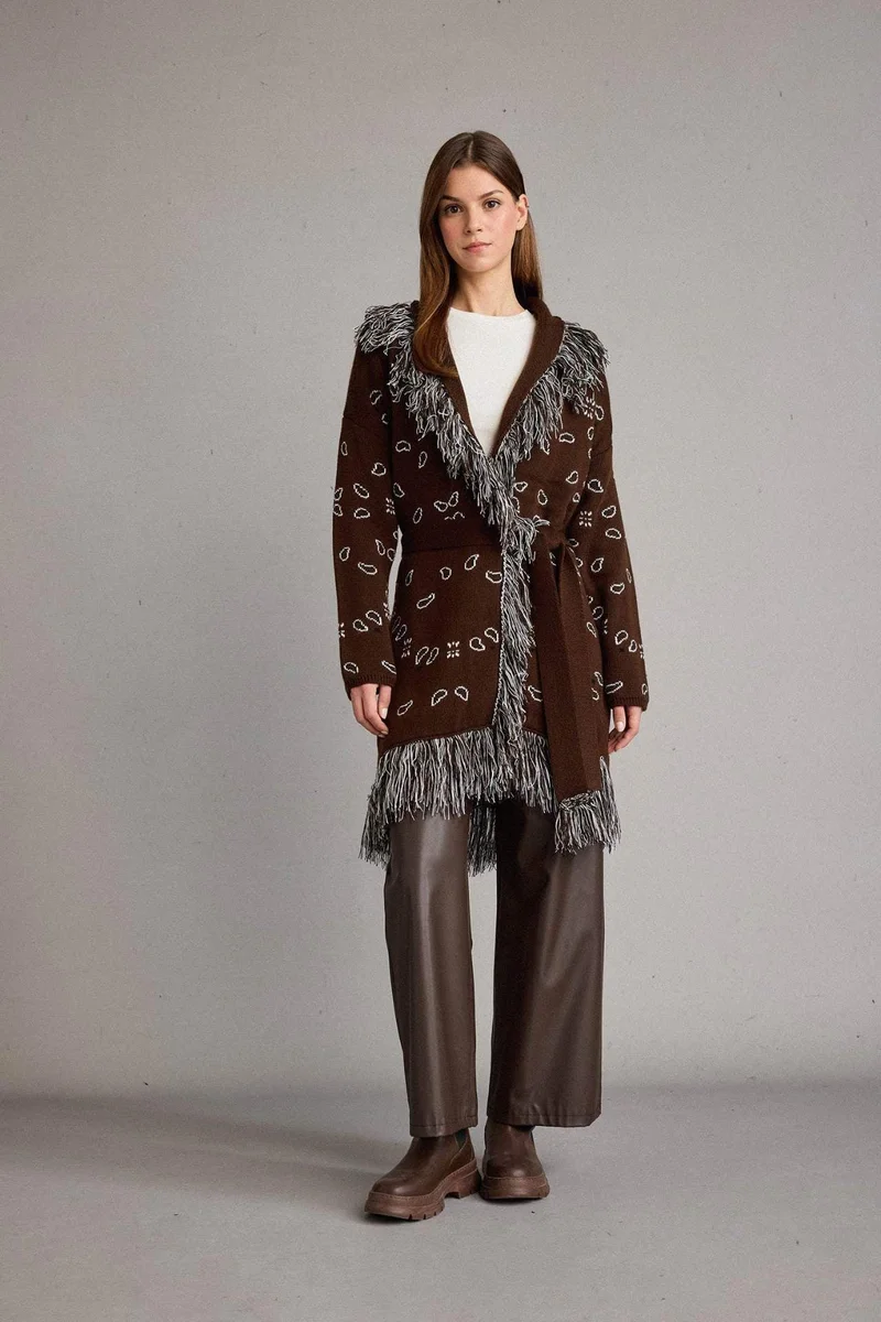 ديفاكتو Standard Fit Tassel Detailed Long Cardigan