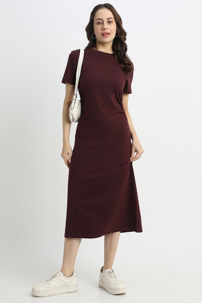 بلو إيج فستان ميدي من Elevated Basics - Image 1