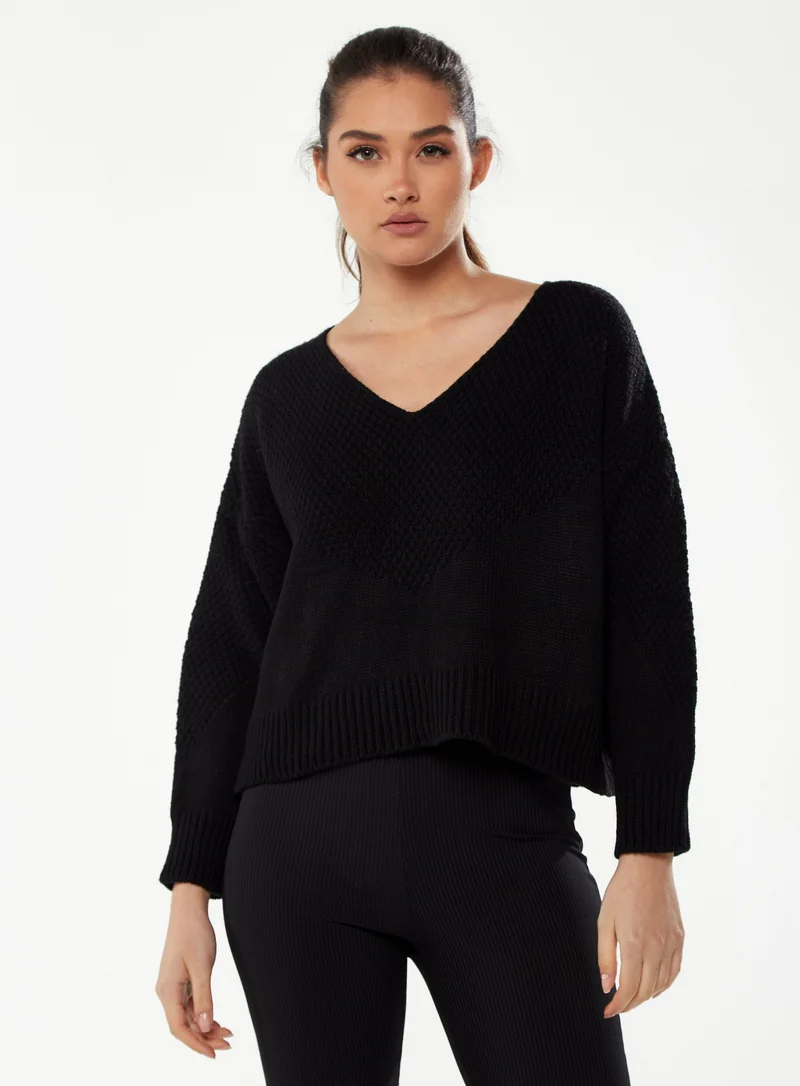 Liquorish V-Neck Jumper in Black