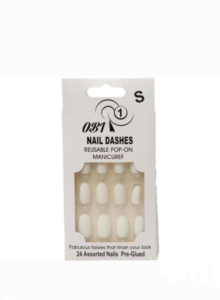 Cute artificial nails consisting of 24 multi colored nails