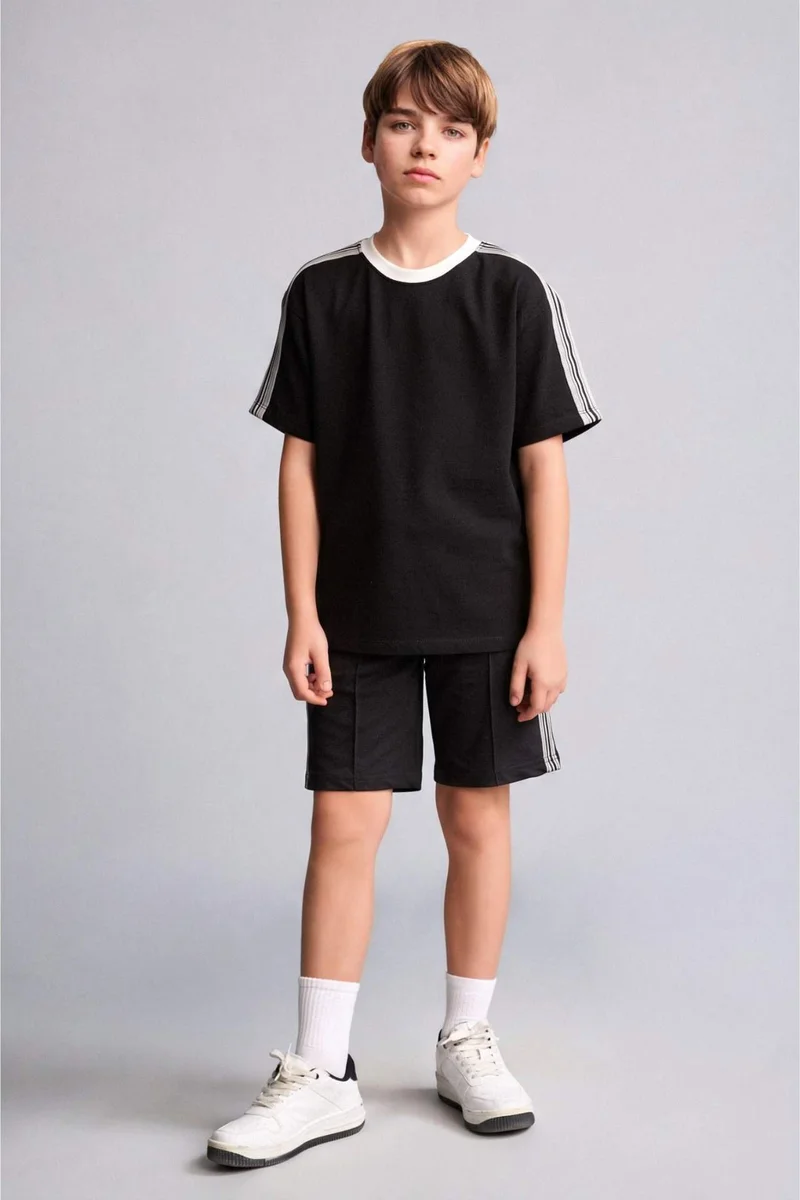 ديفاكتو Regular Fit Shorts
