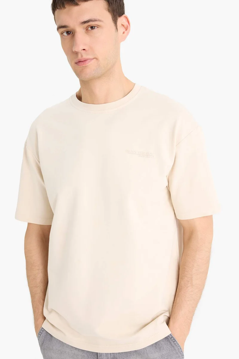 ديفاكتو Boxy Fit Crew Neck Printed Thin Sweatshirt Fabric Short Sleeve T-Shirt