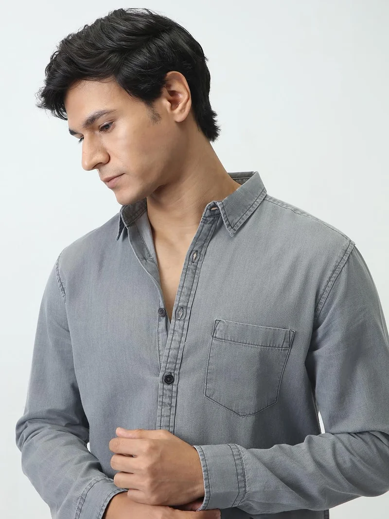 Urbano Fashion  Urbano Fashion Men's Ice Grey Regular Fit Full Sleeve Solid Denim Shirt  | Best Price UAE