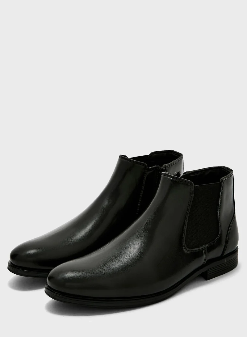 Robert Wood Classic Zipper Chelsea Boots