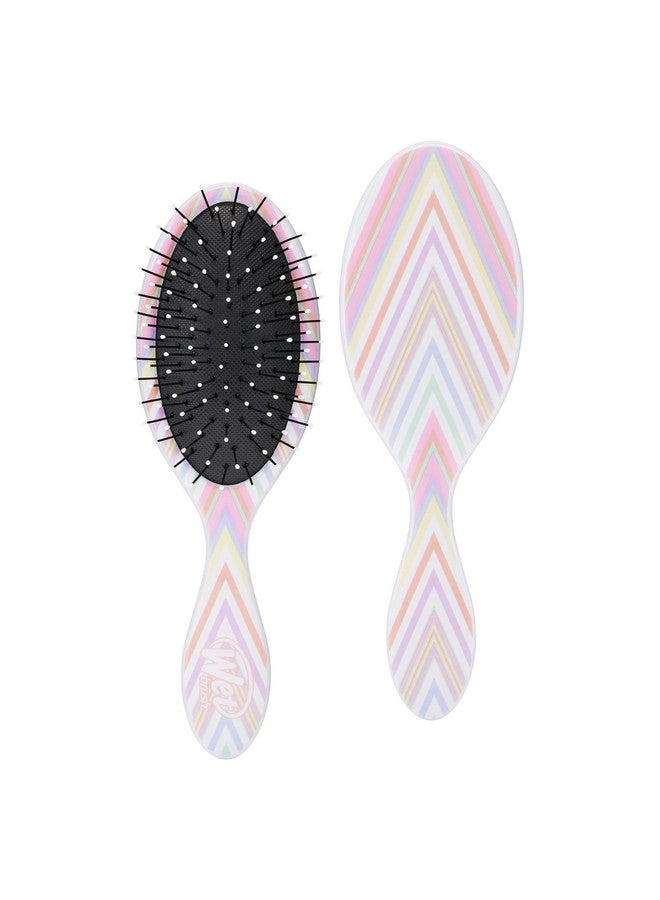 Wet Brush Hair Brush Kids Detangler - Detangling Knots, Snag-Free, Anti-Static Brush, Intelliflex Bristles, No pain, Split-Ends & Hair Breakage, Chevron Print, Easy Hold, Child-Friendly Size - Image 1