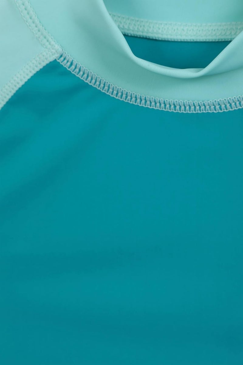 ماونتن ويرهاوس سترة واقية من التهاب الجلد للأطفال من - توفر حماية من أشعة الشمس (UV)، بأكمام طويلة، خيوط مستوية، تجف بسرعة، قماش مرن - مثالية للسباحة. - Image 4