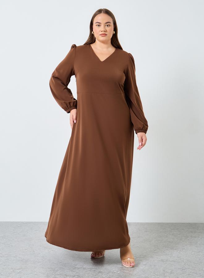 Styli Plus Size Brown Maxi Dress with V Neck - Image 2