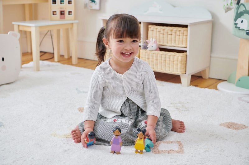 Tender Leaf Toys - Sunny Doll Family - Set of 4 Multicultural Wooden Dolls for Miniature Games and Doll House Play - Inspires Endless Imaginative Play - Age 3+ - Image 4