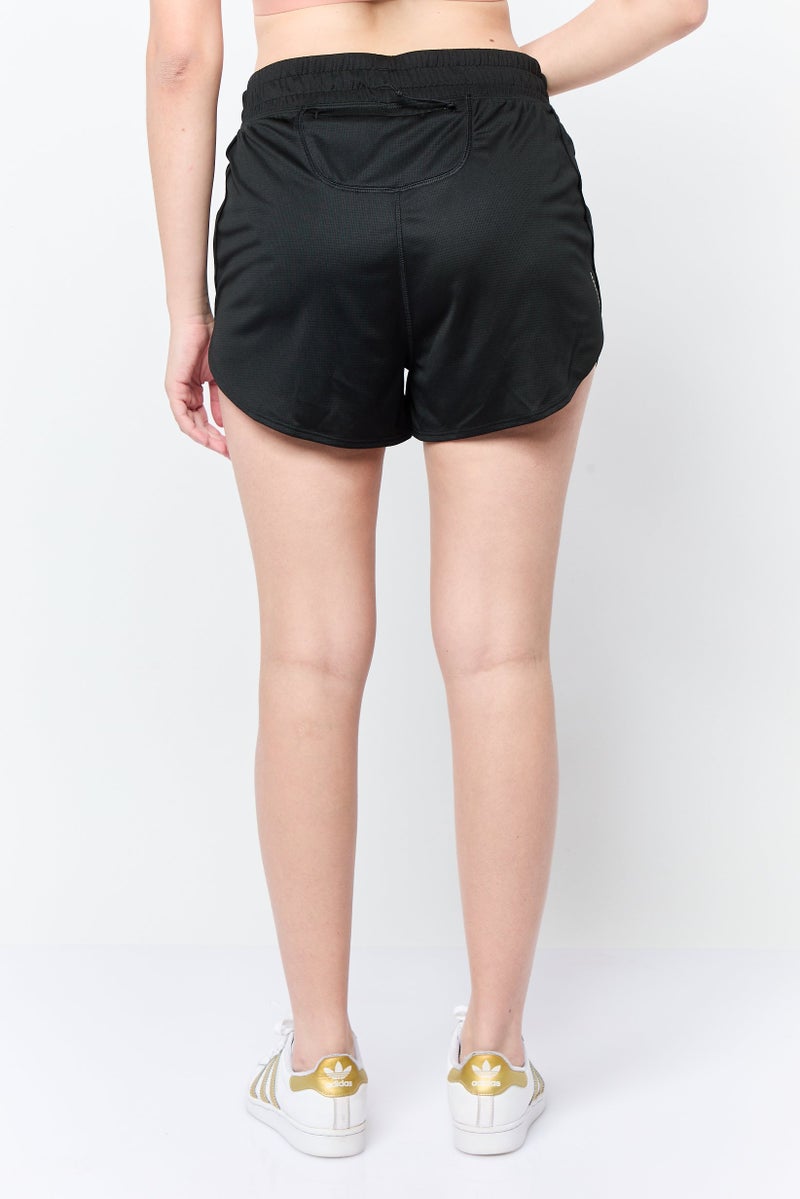 Adidas شورتات تدريبية للنساء بلياقة 3 إنش بشعار العلامة التجارية، أسود - Image 2