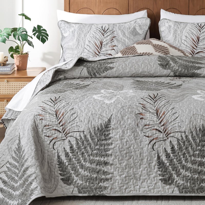 Dinjoy Quilts Set Queen Size, Grey Queen Quilt Bedspread Bedding Set Floral Leaf Pattern, Reversible Quilt Coverlet Set 3 Pieces, Summer Botanical Bed Cover All Seasons with 2 Pillow Shams - Image 1