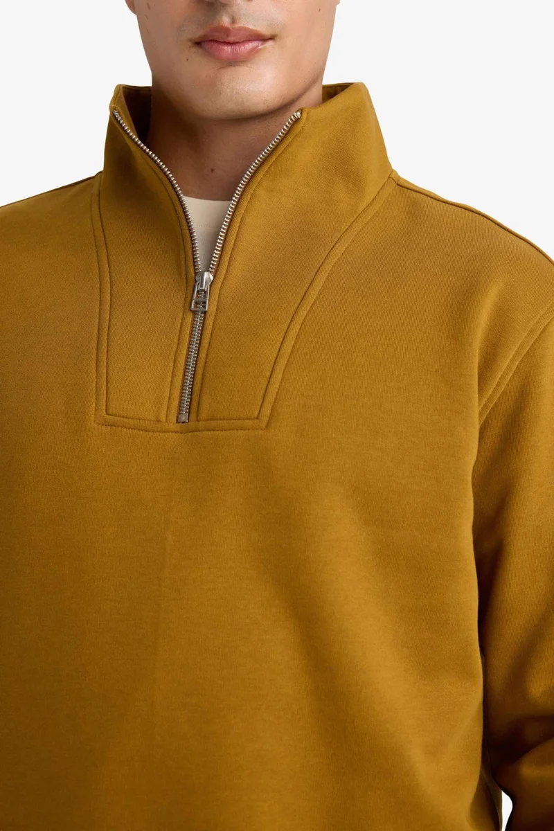 Defacto  Regular Fit Half Turtleneck Zip-Up Sweatshirt for Men | Best Price UAE