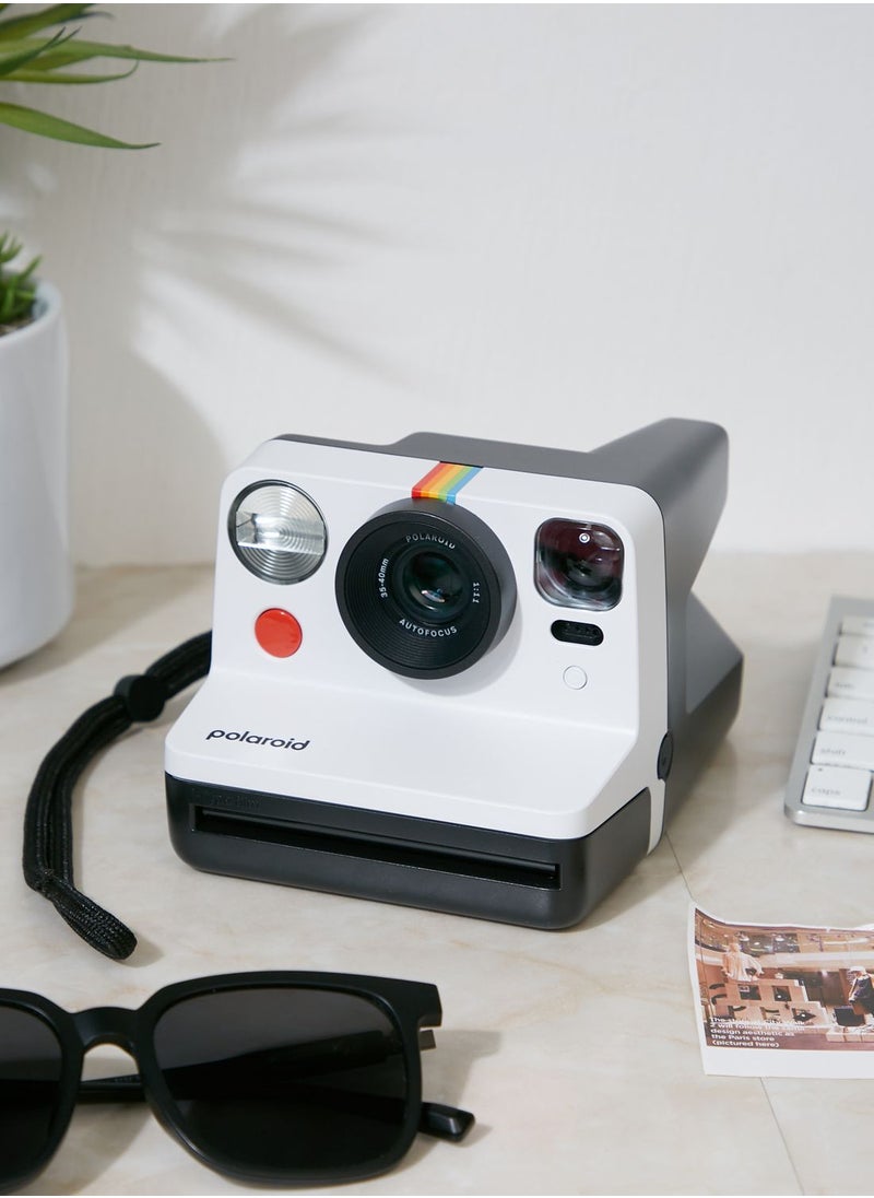 Polaroid - Polaroid Now Generation 2 - Black & White - Image 1