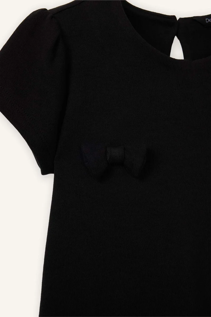 ديفاكتو Short Sleeve Knitted Dress