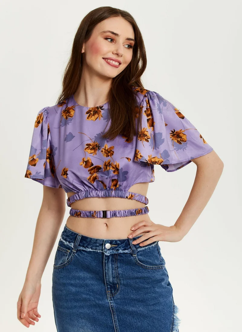 ليكوريش بلوزة قصيرة بنفسجية مزينة بالزهور مع تفاصيل ربط