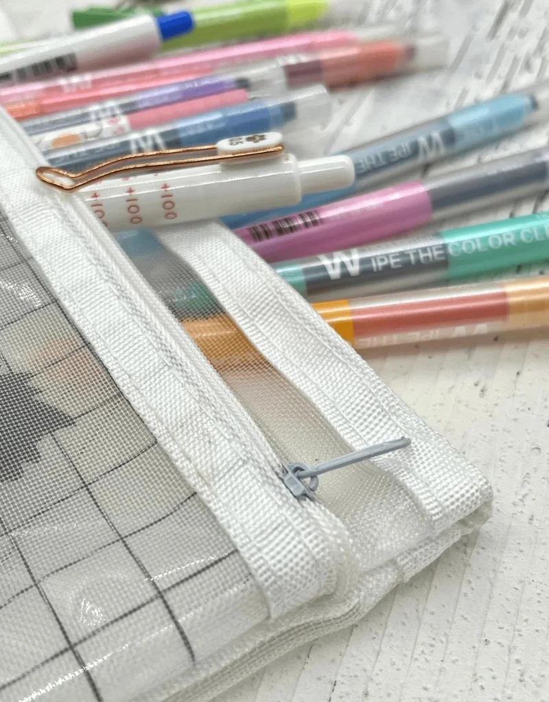 كاغيت جيمي دوكان Paper Ship Shop Checkered White Double Compartment Snowflake Sequin Transparent Bag / Pencil Case / Collector