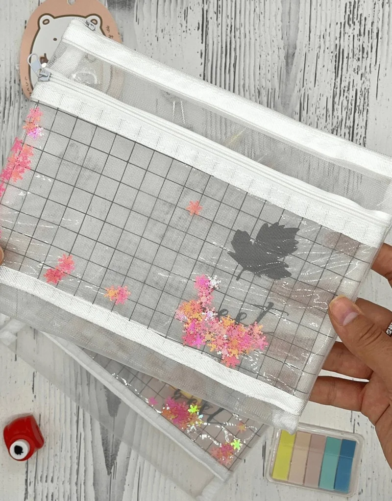 كاغيت جيمي دوكان Paper Ship Shop Checkered White Double Compartment Snowflake Sequin Transparent Bag / Pencil Case / Collector