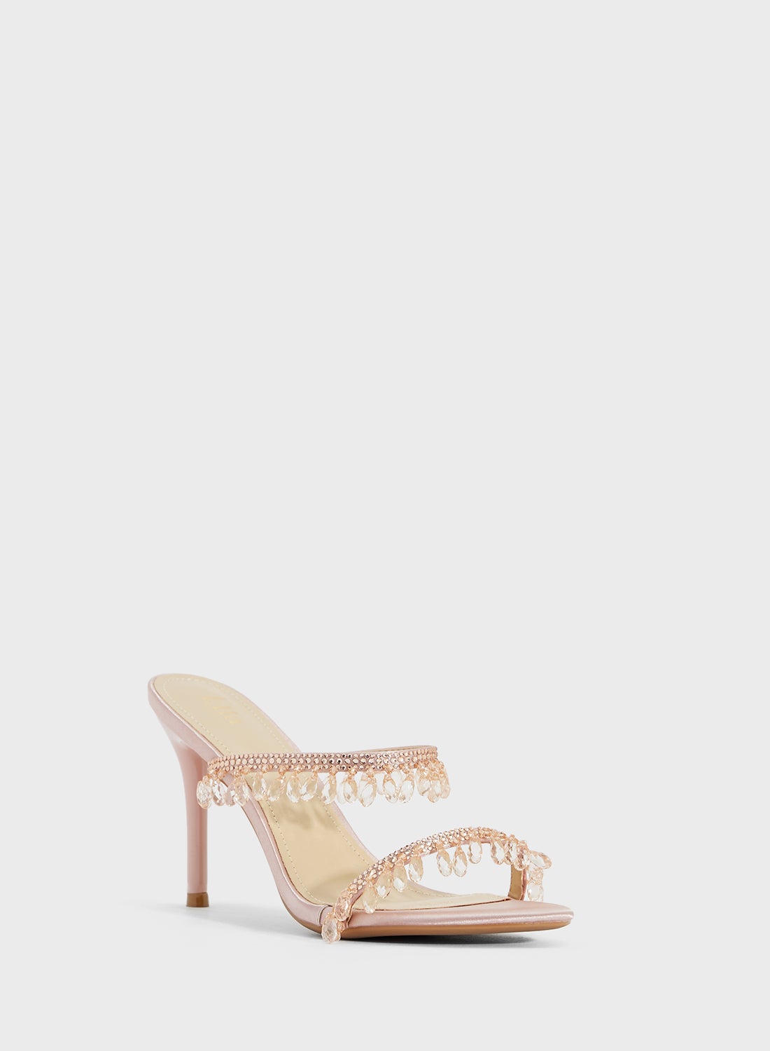 صندل بكعب بحزامين