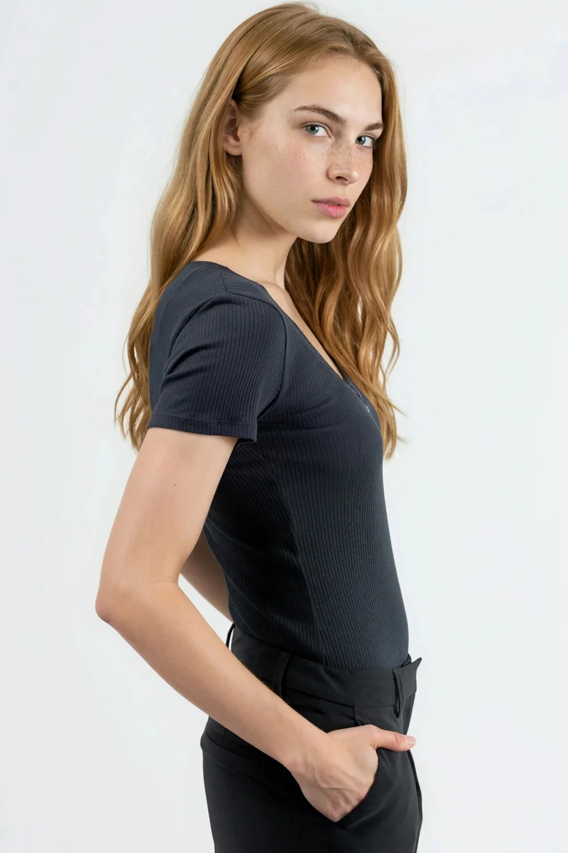 بوسيم BUSEM V-Neck Blouse with Lace Detail