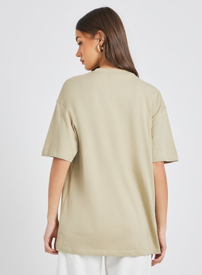 Styli Slogan Embroidered Round Neck Oversized T-Shirt - Image 4