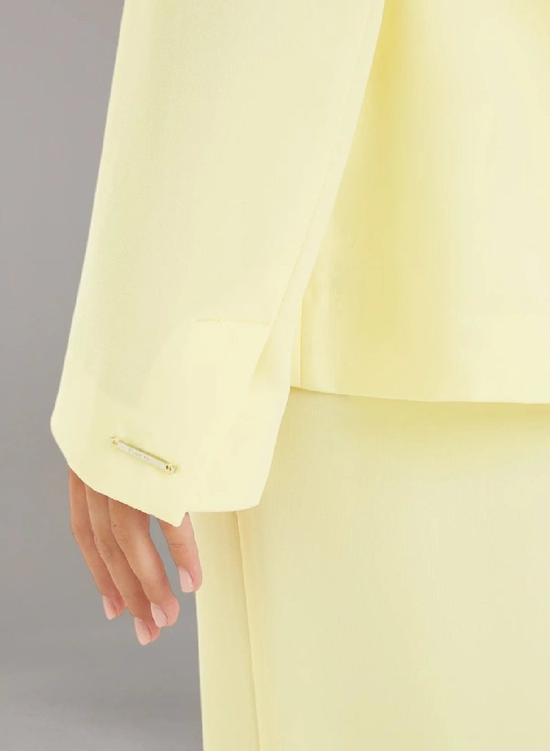 كالفن كلاين بليزر من نسيج التويل بقصة سليم - Image 3