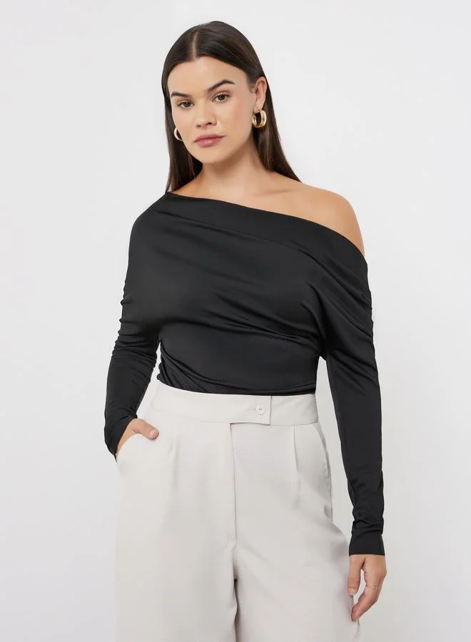 ستايلي بلوزة سادة بكتف واحد وأكمام طويلة