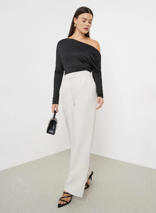 ستايلي بلوزة سادة بكتف واحد وأكمام طويلة