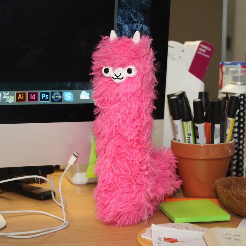 Gift Republic Fuzzy Pink Llama Duster  - Gr450039 - Image 2